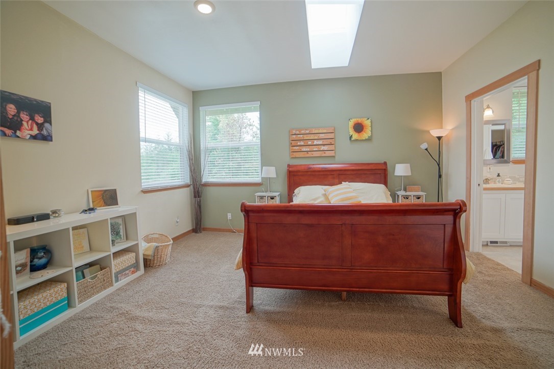 15431 Bandix Road Southeast Olalla, WA 98359 - Photo 15 of 25 Gallery Image 15