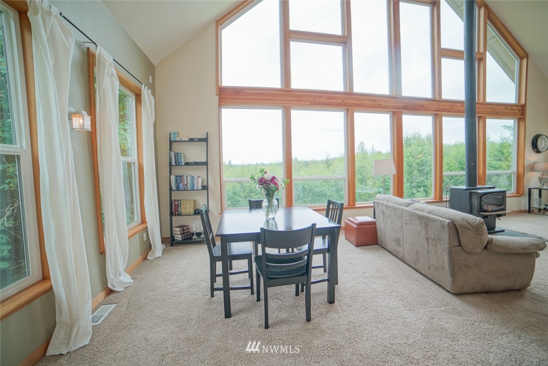 15431 Bandix Road Southeast Olalla, WA 98359 - Photo 9 of 25 Gallery Image 9