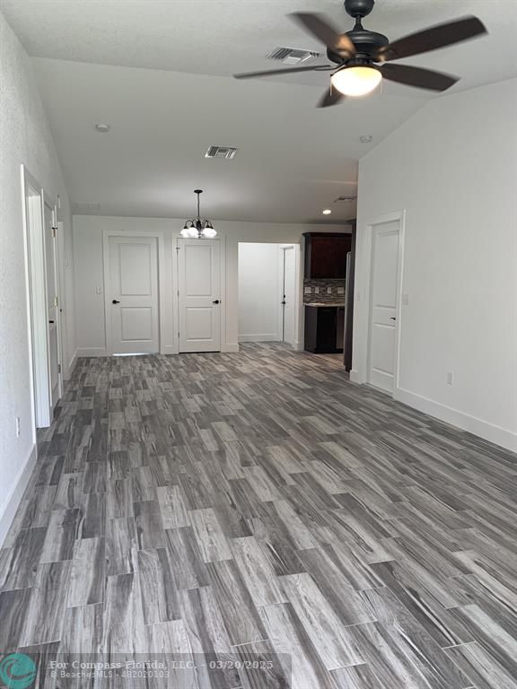 503 Southeast 5th Street Okeechobee, FL 34974 - Photo 3 of 10