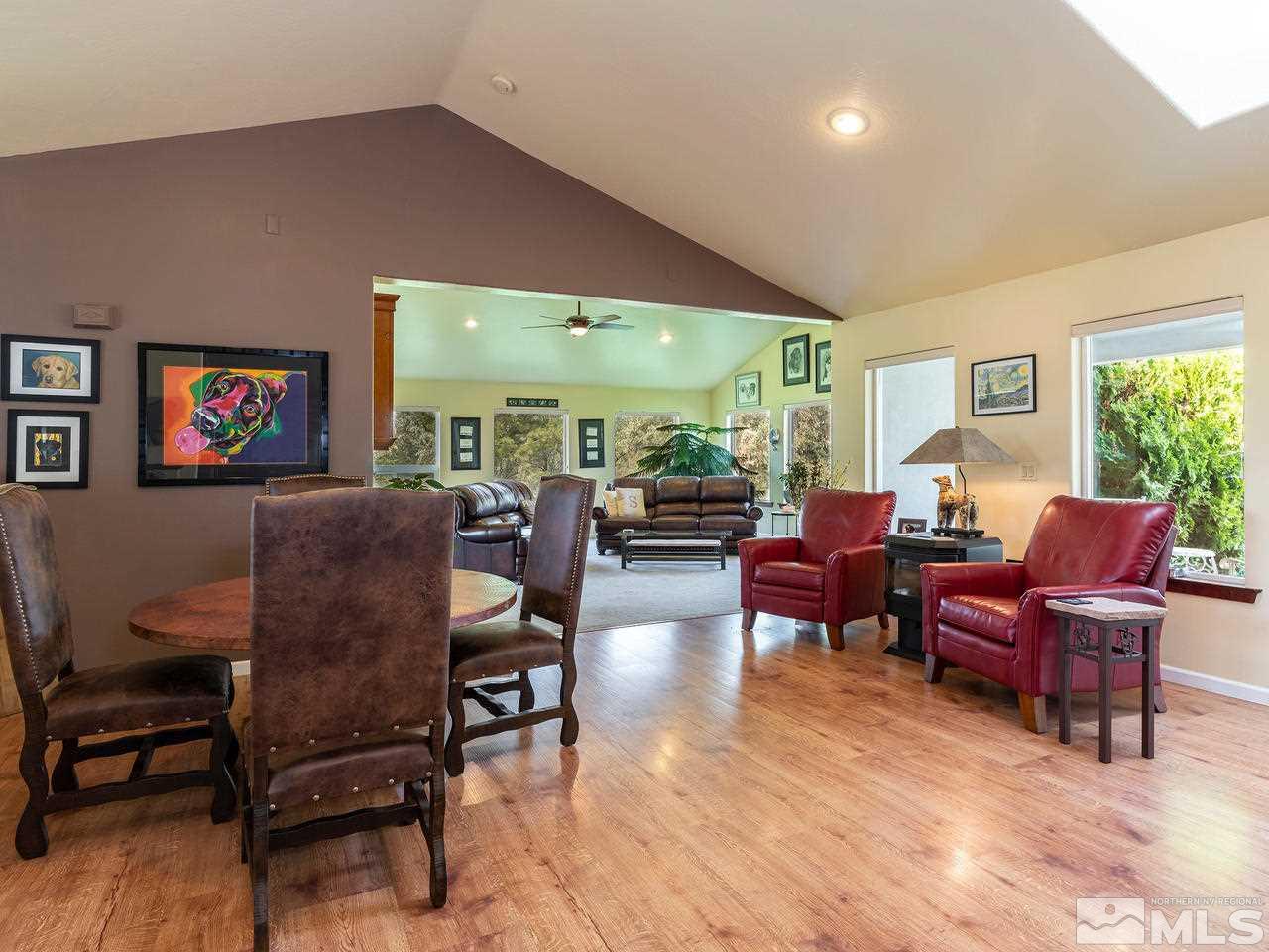 5112 Rivers Edge Drive Fallon, NV 89406 - Photo 5 of 25 a living room with furniture and a flat screen tv