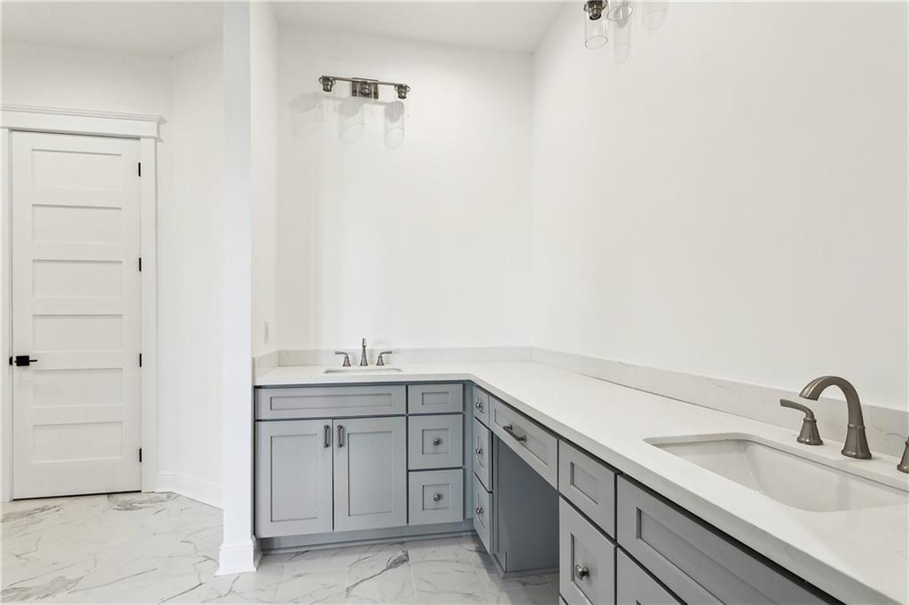 2221 Benjamin Street Arabi, LA 70032 - Photo 12 of 24