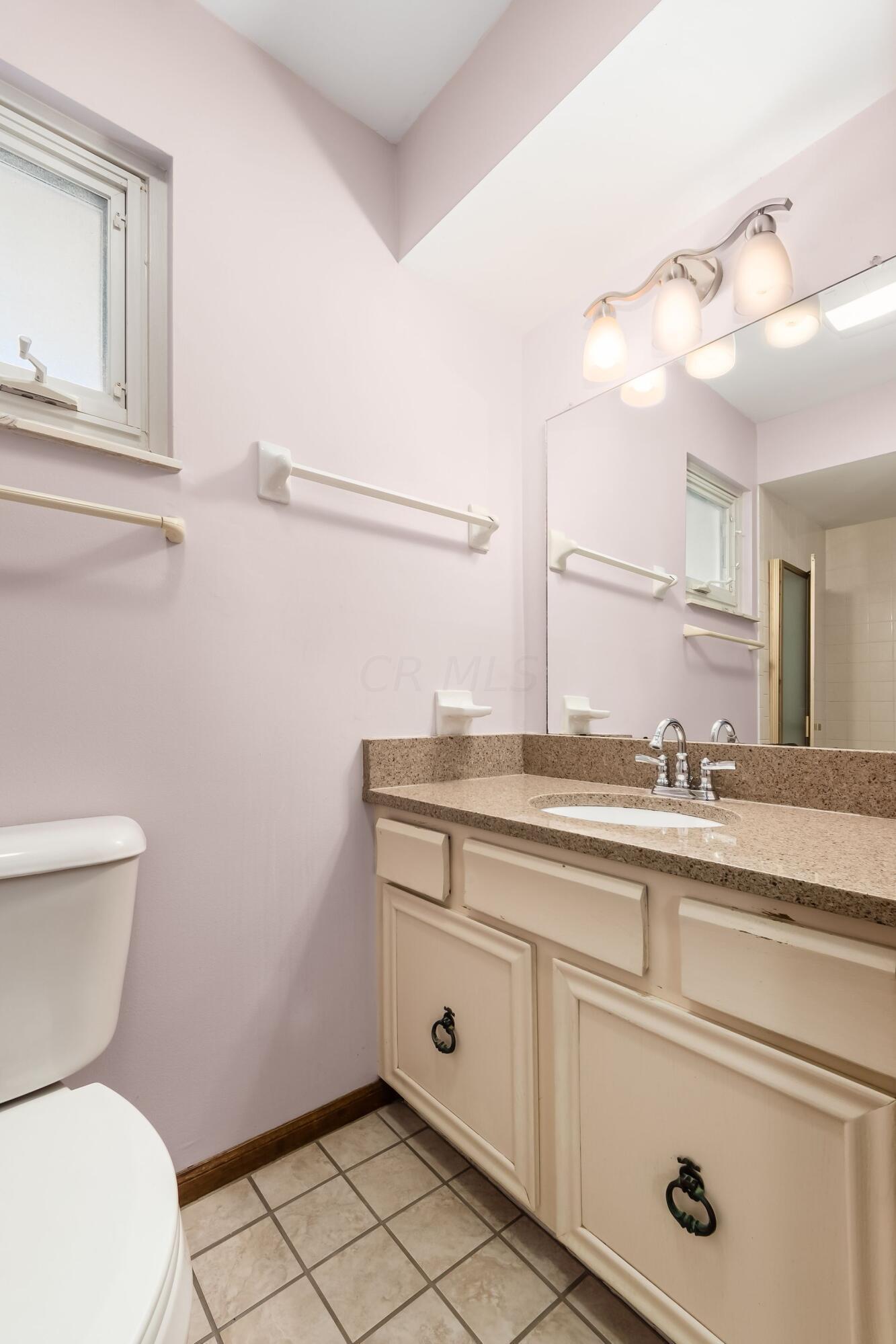 1553 Francisco Road Columbus, OH 43220 - Photo 16 of 28 025_147ee_M 1553 Francisco058