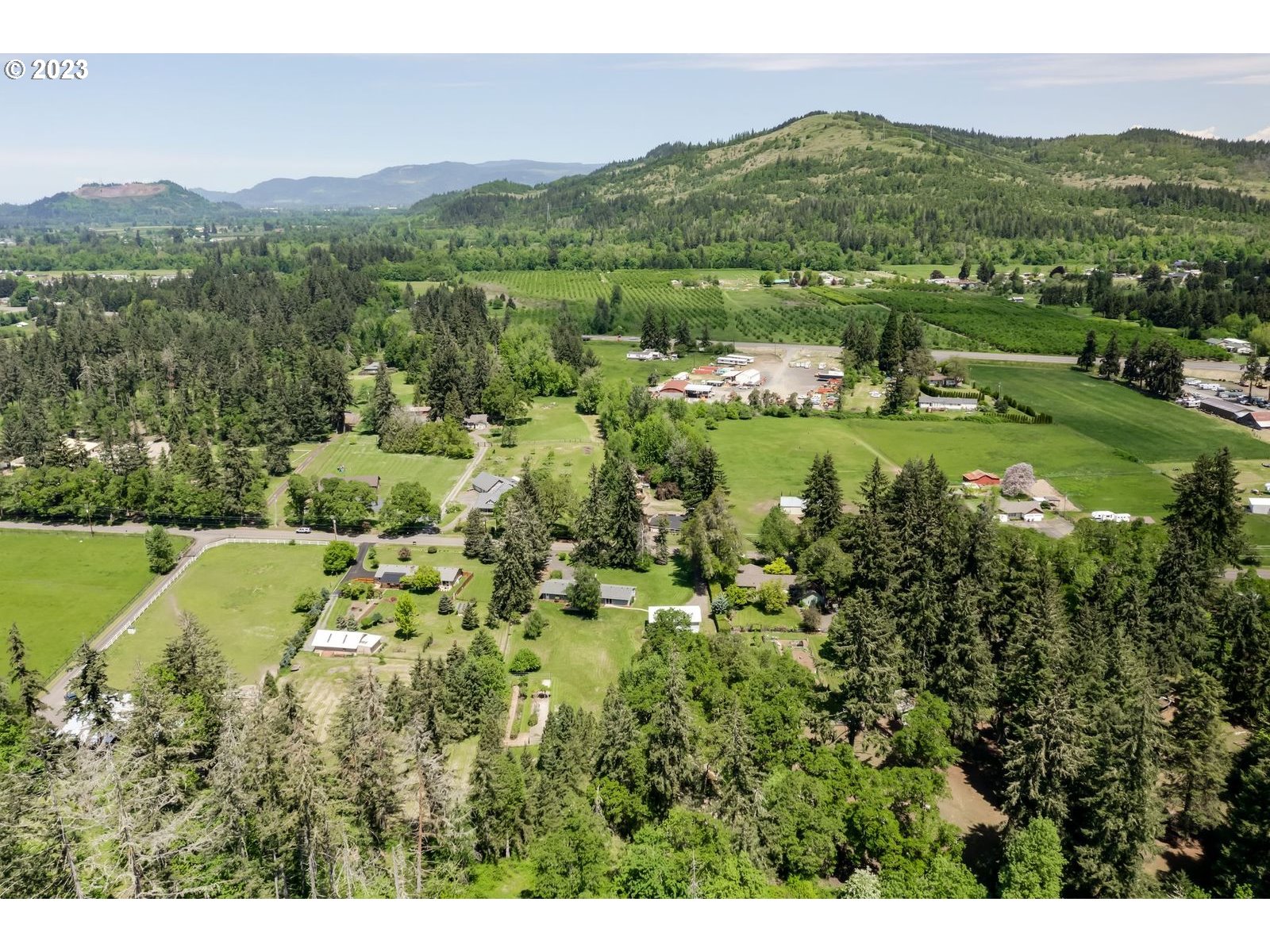 34886 Mathews Road Eugene, OR 97405 - Photo 40 of 48 a view of a city with mountains in the background