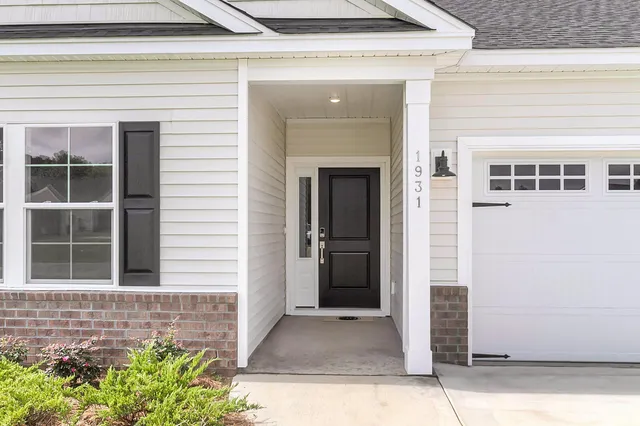 $307,000 | 1931 Deercreek Drive, Manning, SC 29102