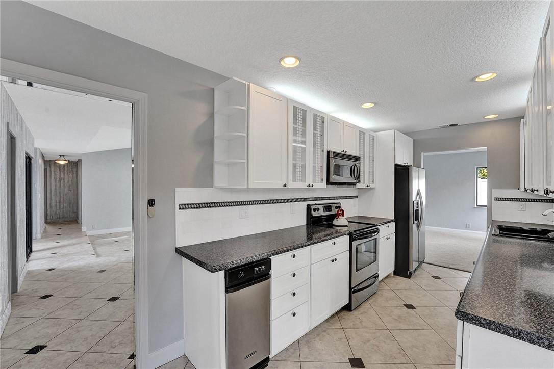 1451 Southwest 2nd Street Boca Raton, FL 33486 - Photo 6 of 48 Photo 6