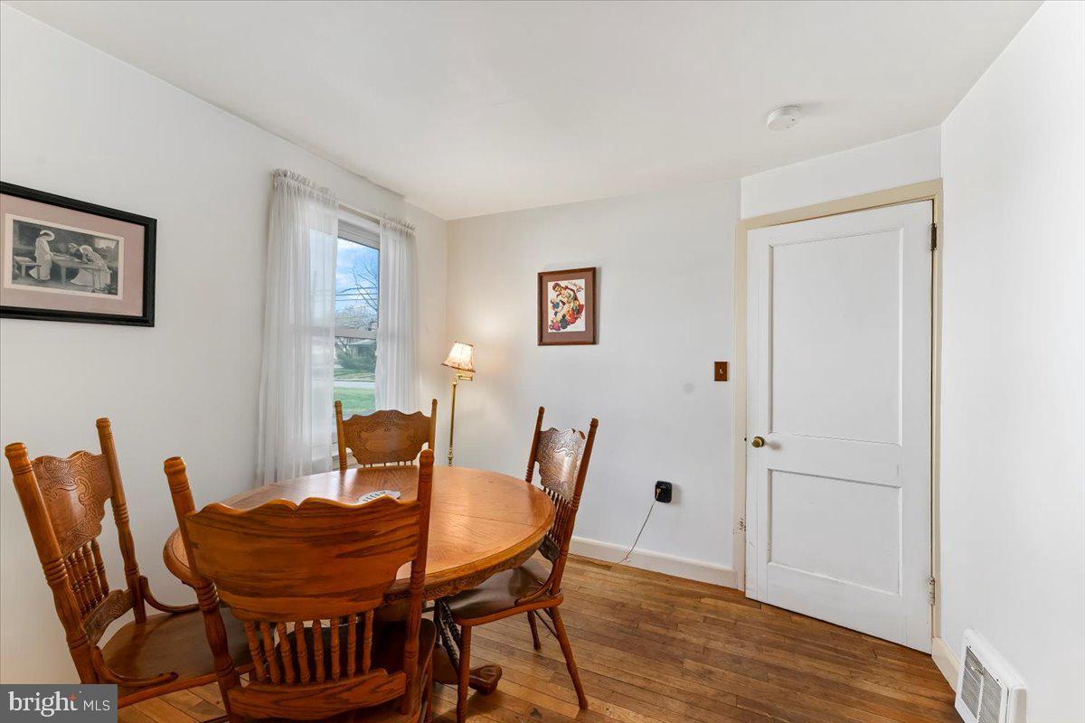 438 Woodcrest Avenue Lititz, PA 17543 - Photo 12 of 38