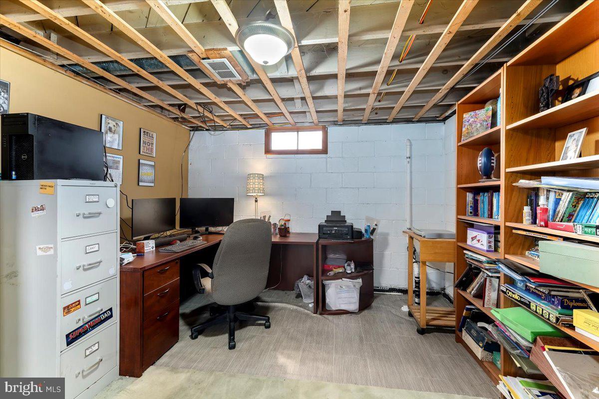 438 Woodcrest Avenue Lititz, PA 17543 - Photo 26 of 38