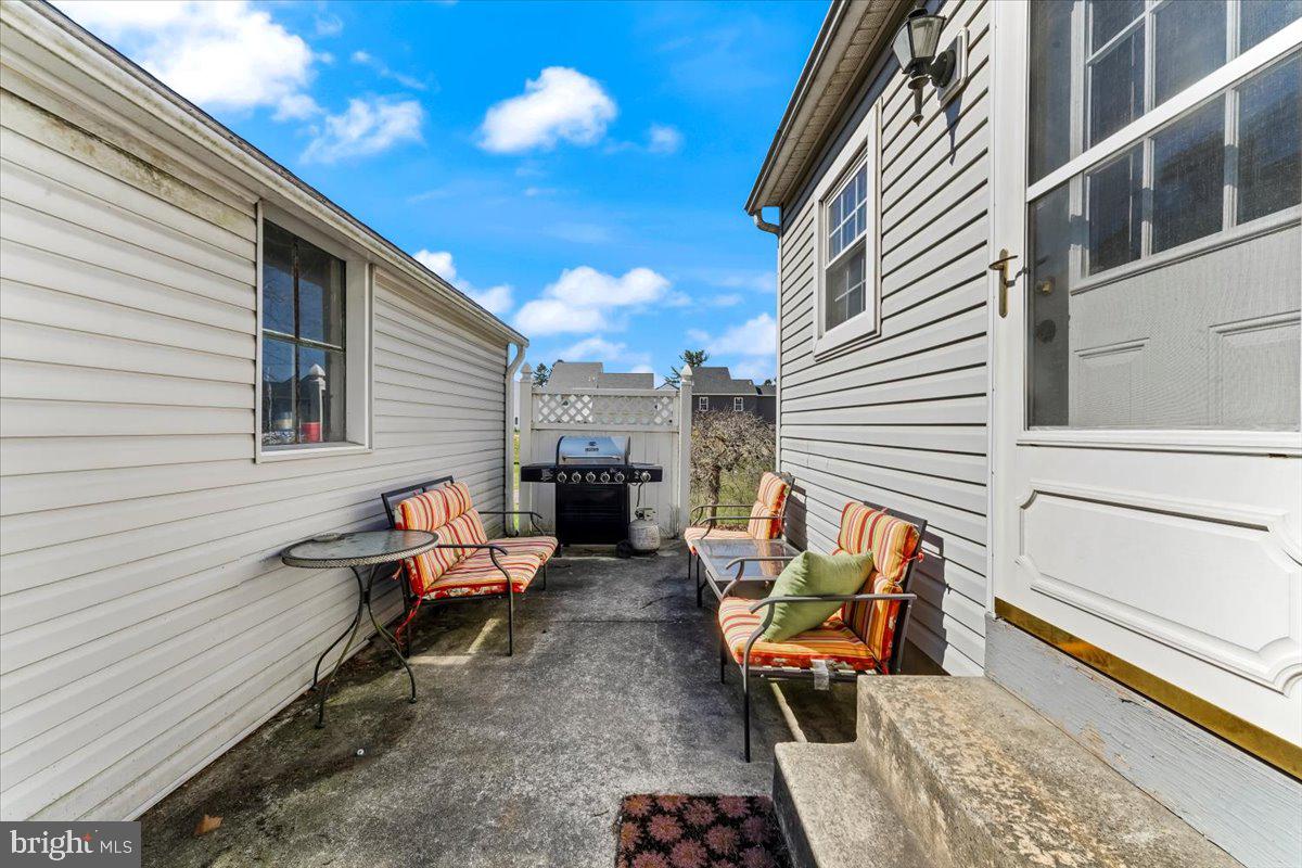 438 Woodcrest Avenue Lititz, PA 17543 - Photo 31 of 38