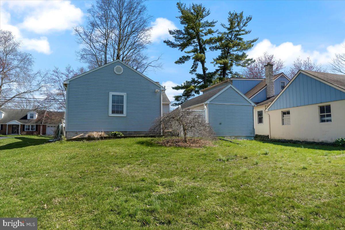 438 Woodcrest Avenue Lititz, PA 17543 - Photo 35 of 38