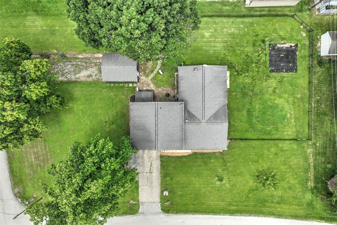 76 Valley Drive Decatur, IL 62526 - Photo 6 of 32