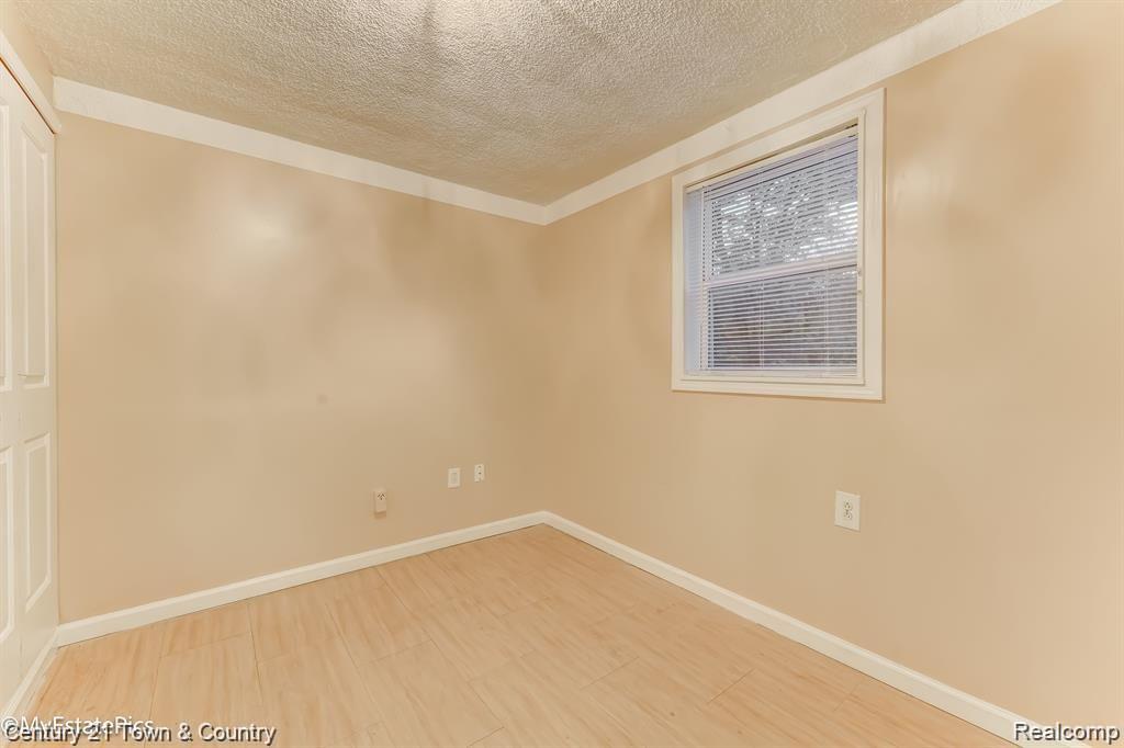 5310 Inkster Road Westland, MI 48186 - Photo 35 of 41