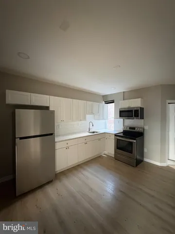 $1,100 | 245 West Ontario Street, Unit 2, Philadelphia, PA 19140