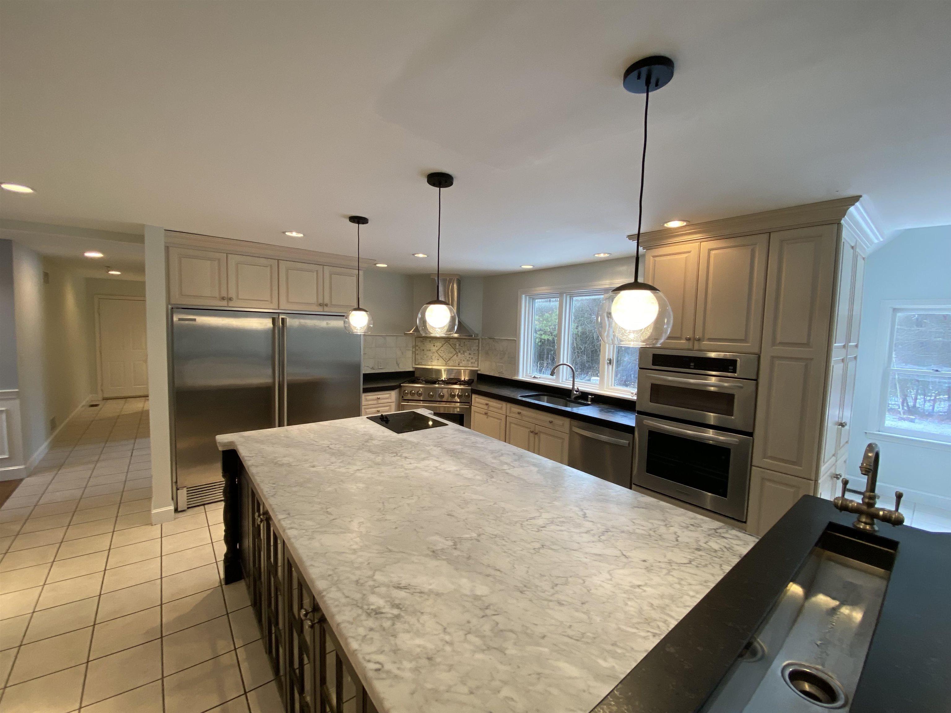 9 Springfield Circle Merrimack, NH 03054 - Photo 5 of 48 Gallery Image 5
