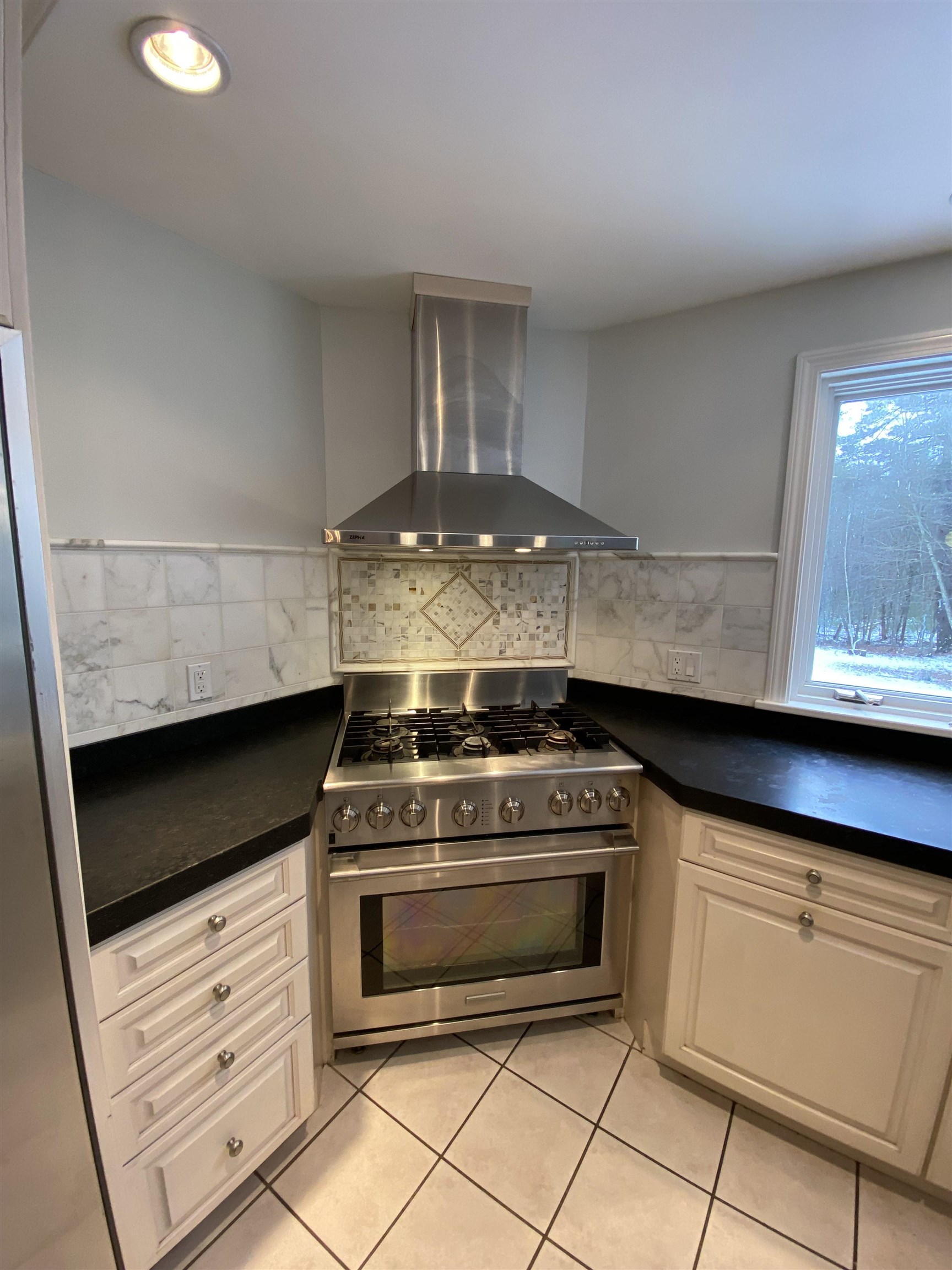 9 Springfield Circle Merrimack, NH 03054 - Photo 7 of 48 Gallery Image 7