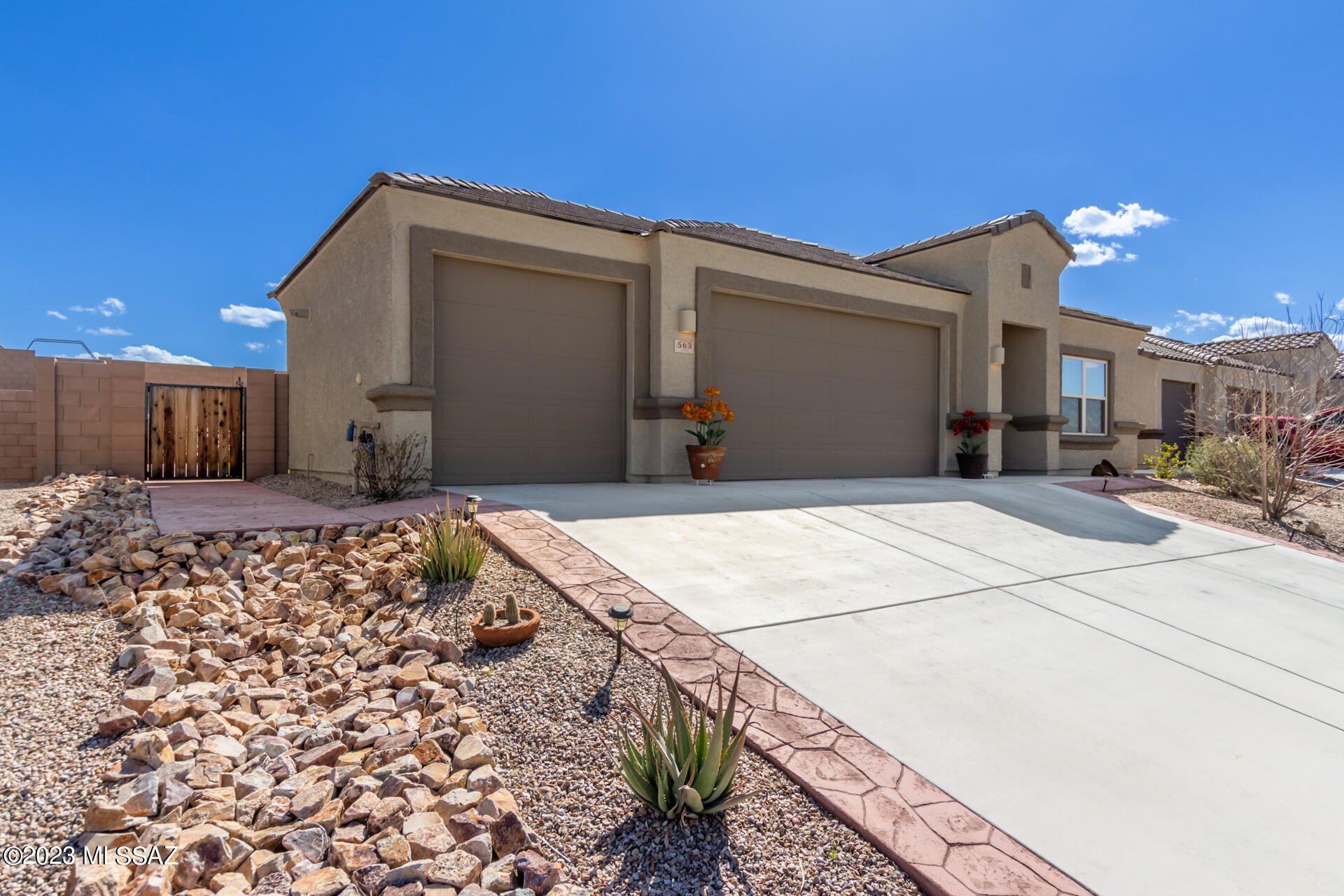 563 West Weldon Street Vail, AZ 85641 - Photo 5 of 36