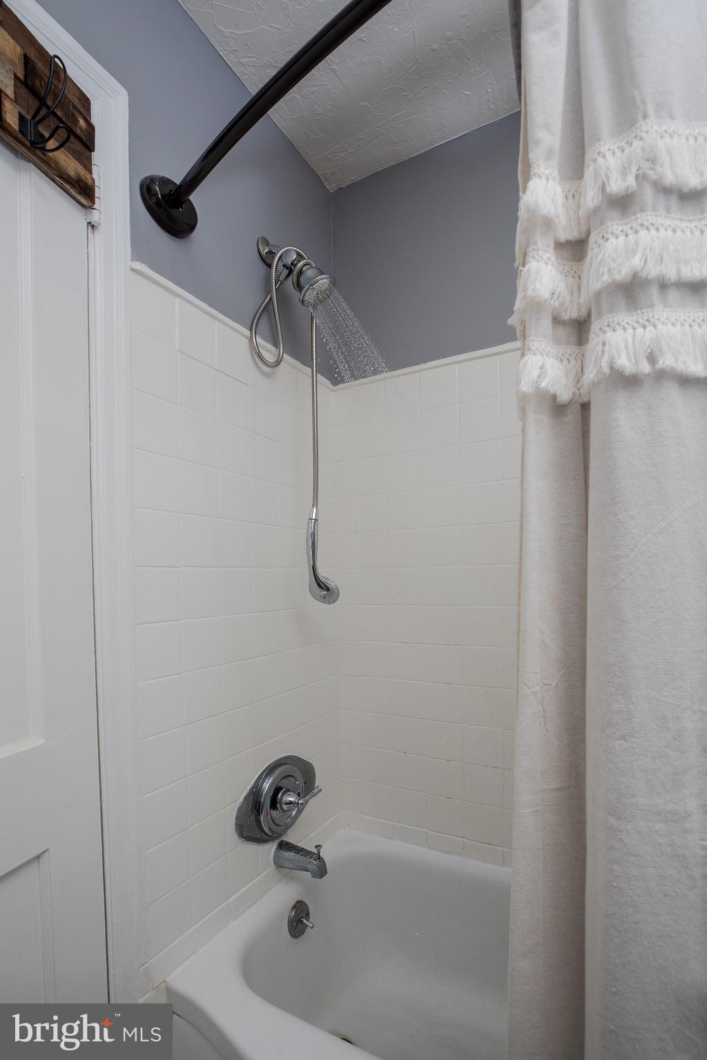 237 Miner Street Malvern, PA 19355 - Photo 18 of 35 Tile Shower/Tub