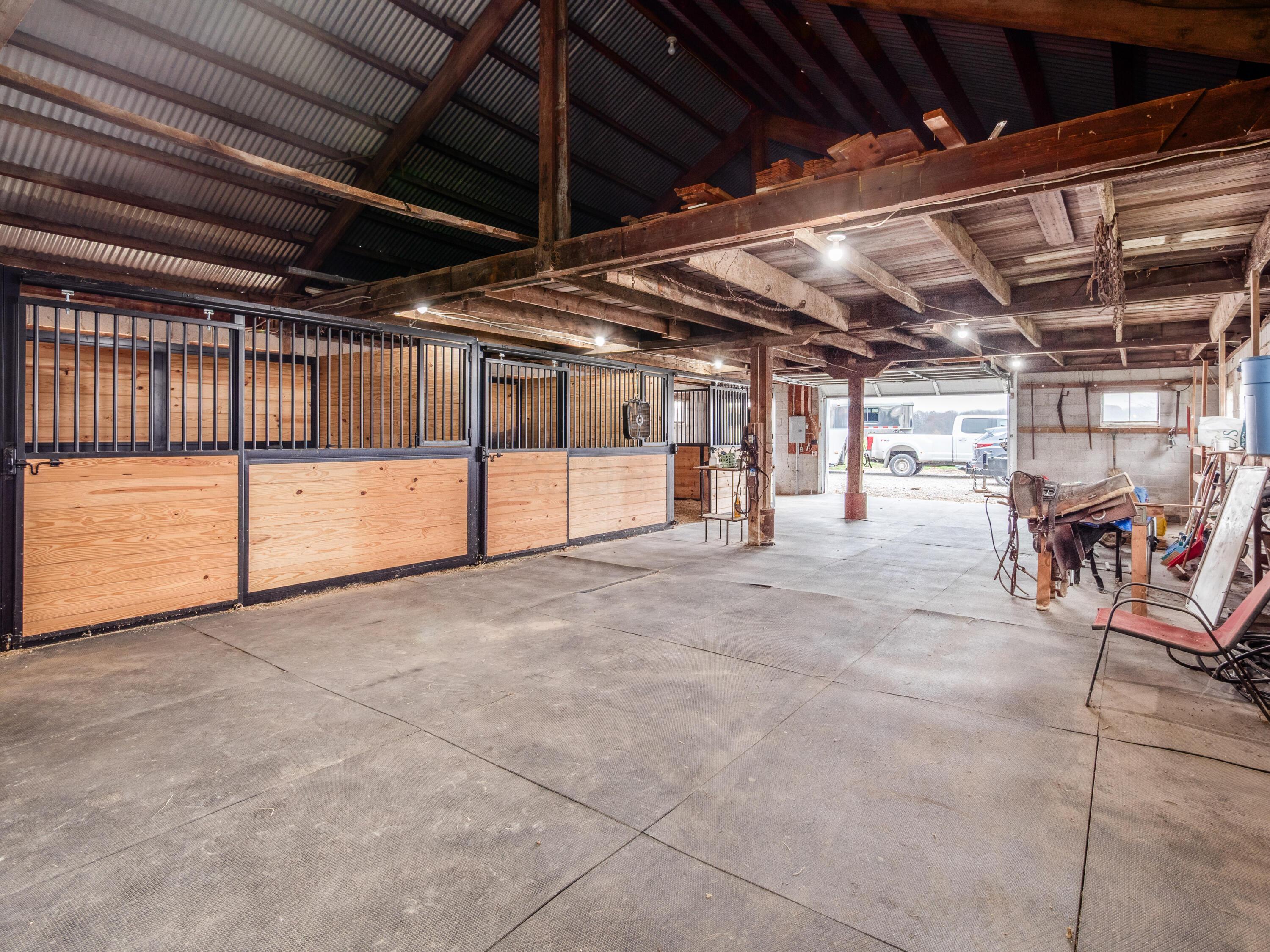 6090 Horseshoe Road Delaware, OH 43015 - Photo 4 of 41 Custom Built Stalls