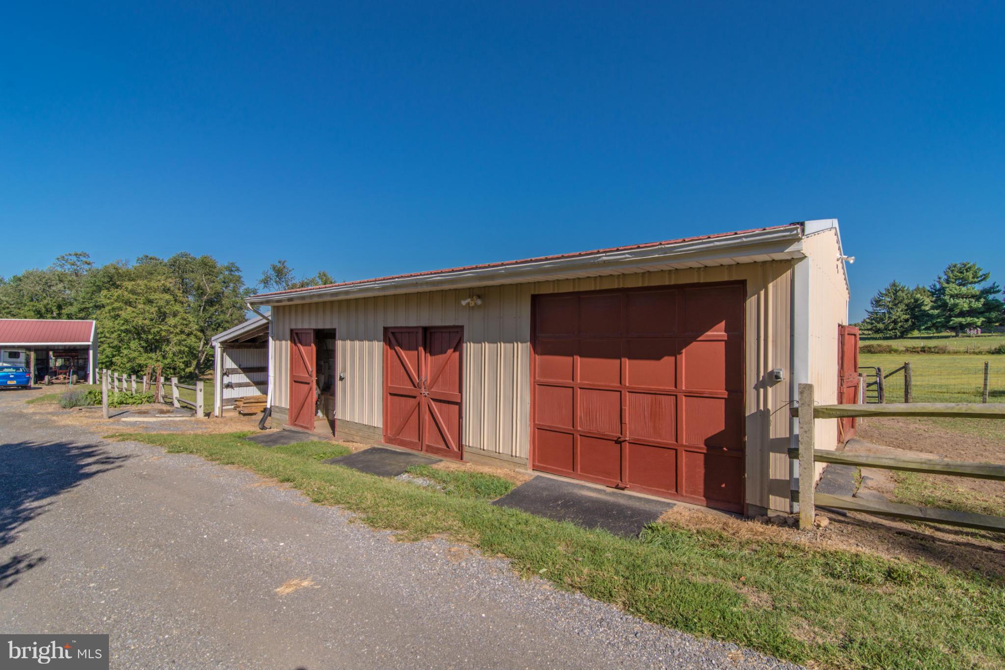 7201 Damascus Road Gaithersburg, MD 20882 - Photo 26 of 30 barn