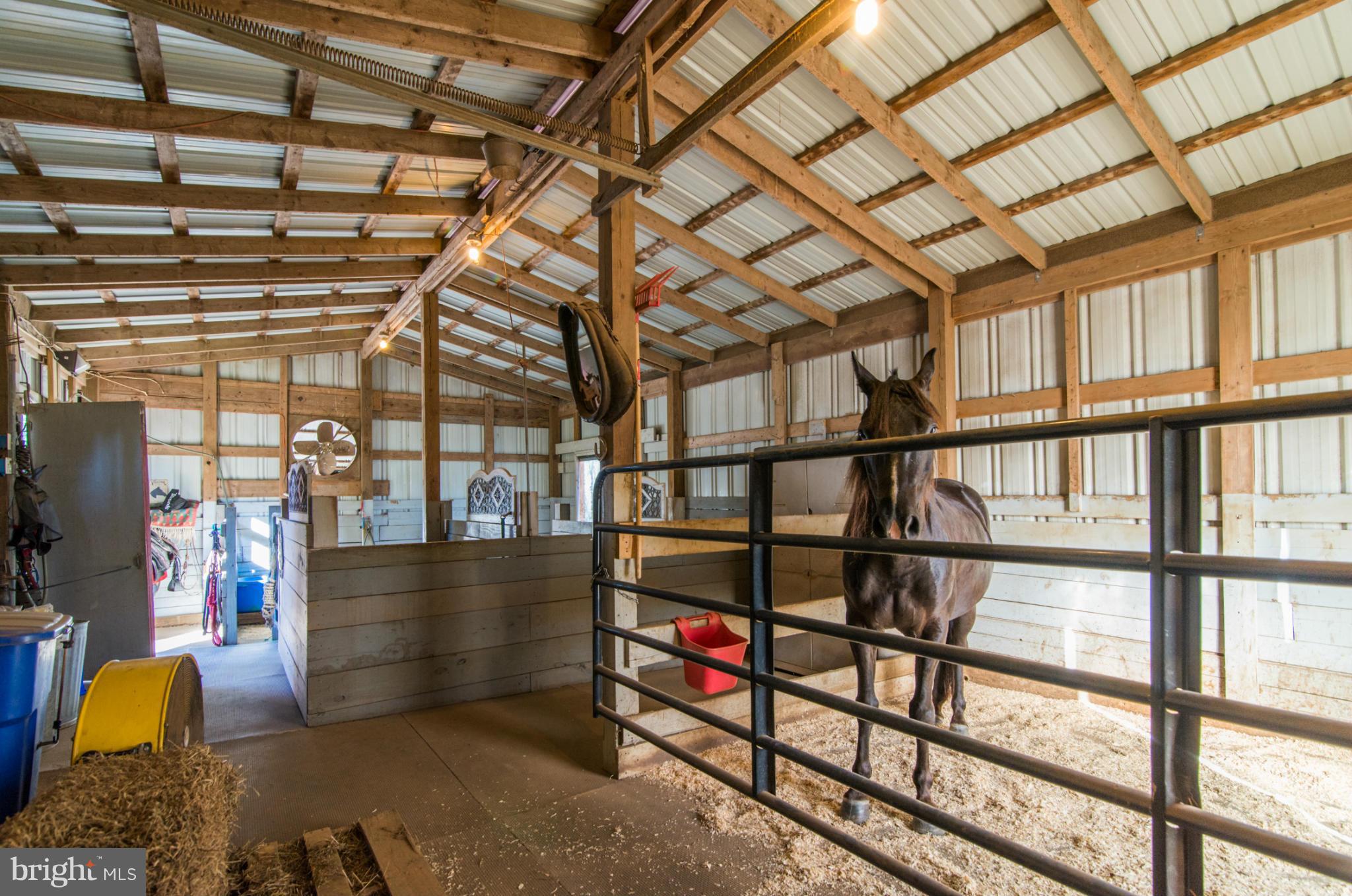7201 Damascus Road Gaithersburg, MD 20882 - Photo 27 of 30 barn