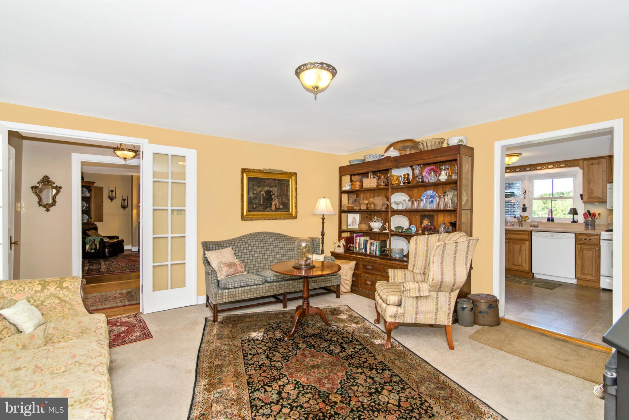 7201 Damascus Road Gaithersburg, MD 20882 - Photo 7 of 30 Family Room
