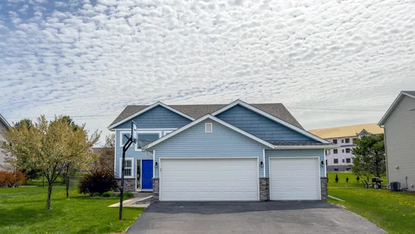 $429,900 | 10695 51st Street, Albertville, MN 55301