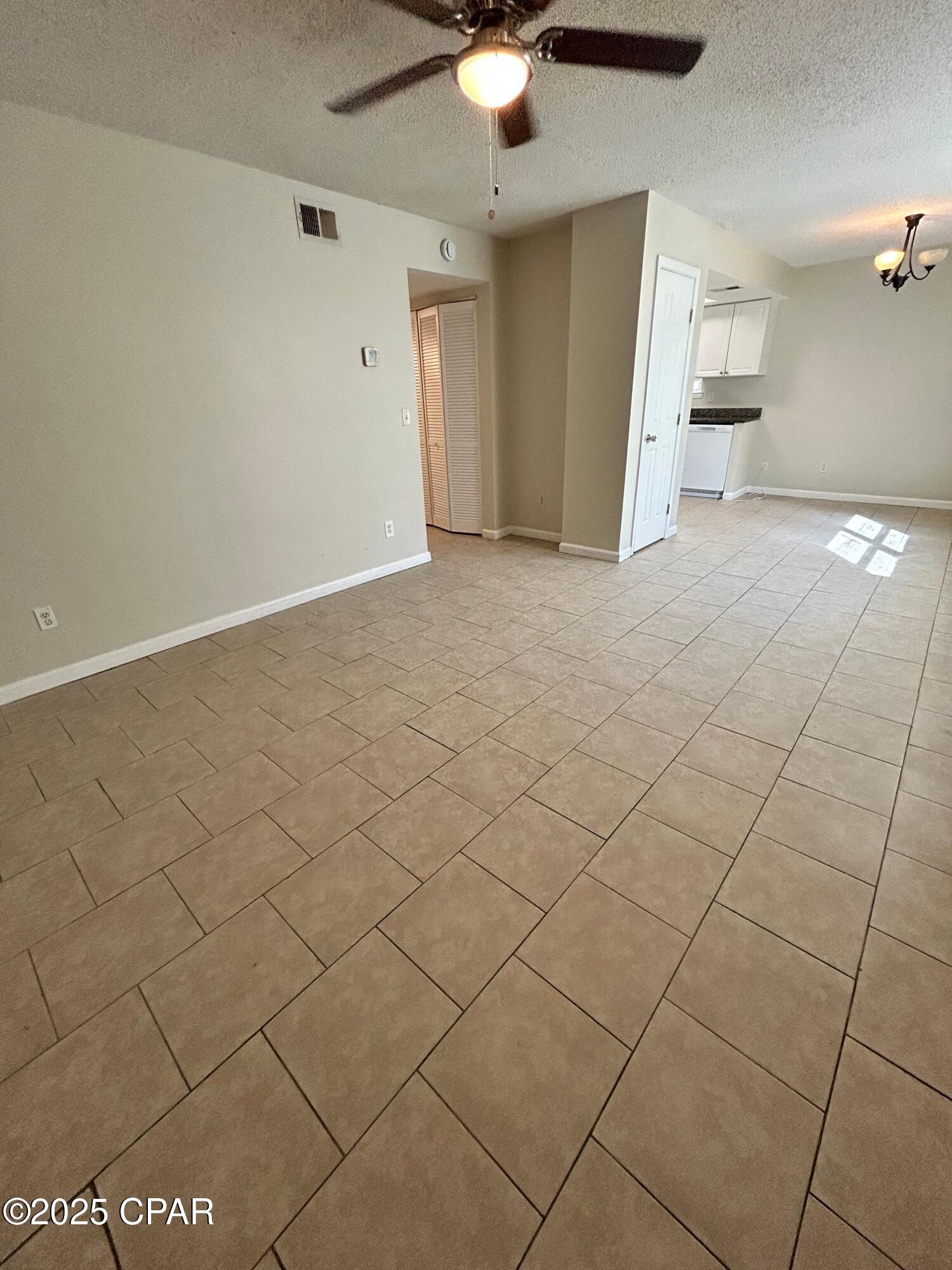 3914 East 11th Street, Unit 201 Panama City, FL 32404 - Photo 3 of 8