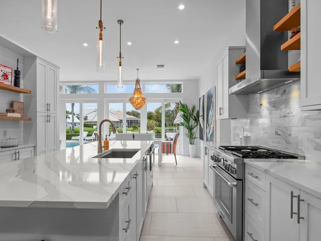 $20,000 | 4601 Sunset Drive, Vero Beach, FL 32963