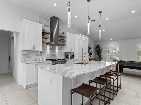 $20,000 | 4601 Sunset Drive, Vero Beach, FL 32963