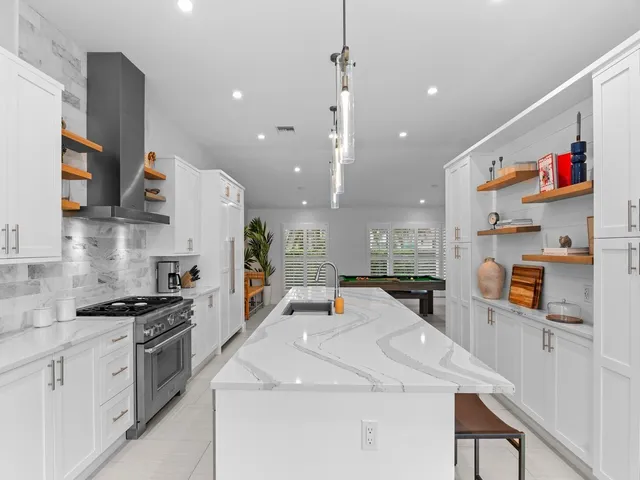 $20,000 | 4601 Sunset Drive, Vero Beach, FL 32963