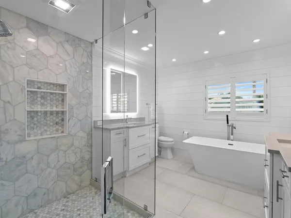 $20,000 | 4601 Sunset Drive, Vero Beach, FL 32963