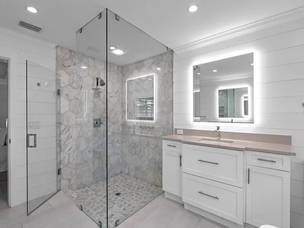 $20,000 | 4601 Sunset Drive, Vero Beach, FL 32963