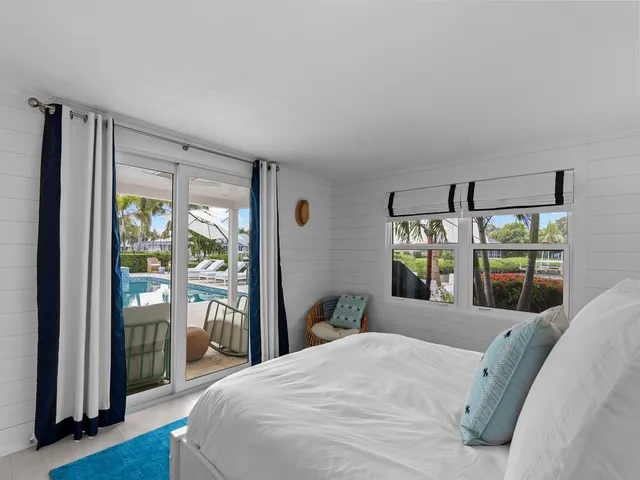 $20,000 | 4601 Sunset Drive, Vero Beach, FL 32963