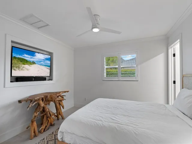 $20,000 | 4601 Sunset Drive, Vero Beach, FL 32963