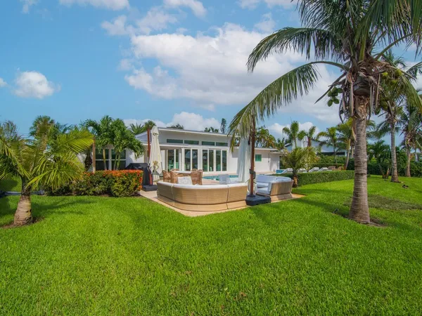 $20,000 | 4601 Sunset Drive, Vero Beach, FL 32963