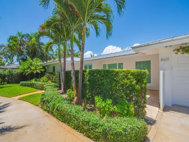 $20,000 | 4601 Sunset Drive, Vero Beach, FL 32963