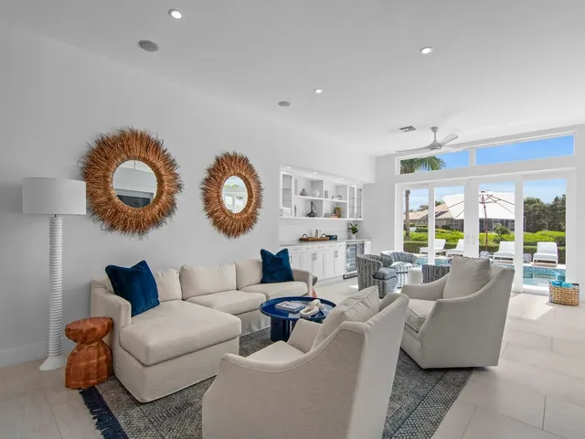 $20,000 | 4601 Sunset Drive, Vero Beach, FL 32963