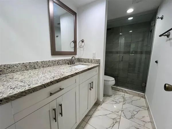 $2,200 | Esprit Condominiums, Miami, FL 33186