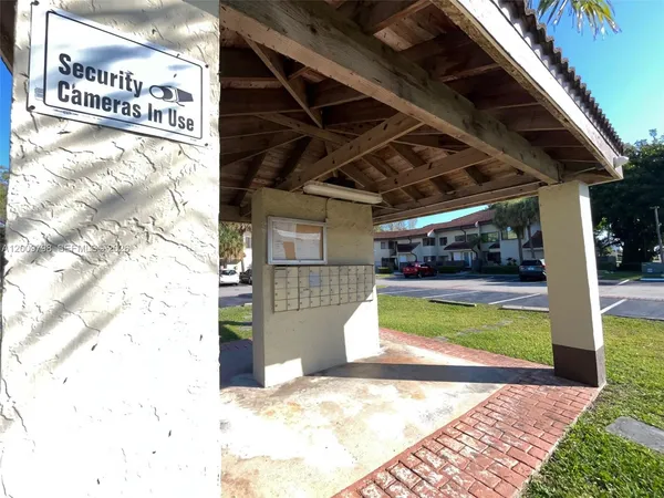 $2,200 | Esprit Condominiums, Miami, FL 33186