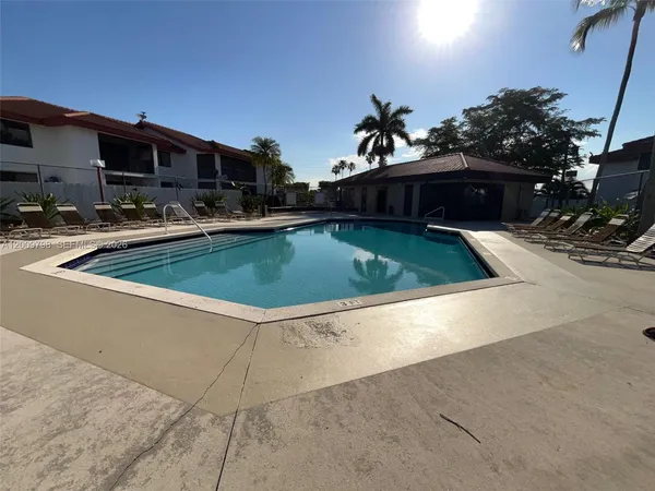 $2,200 | Esprit Condominiums, Miami, FL 33186