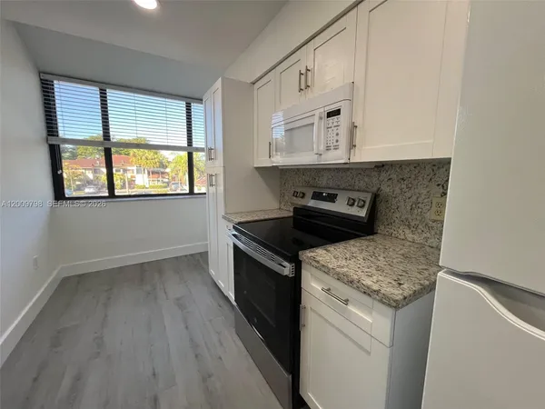 $2,200 | Esprit Condominiums, Miami, FL 33186