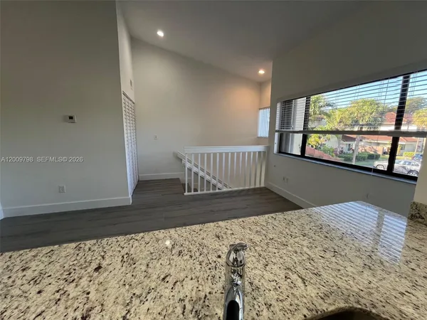 $2,200 | Esprit Condominiums, Miami, FL 33186