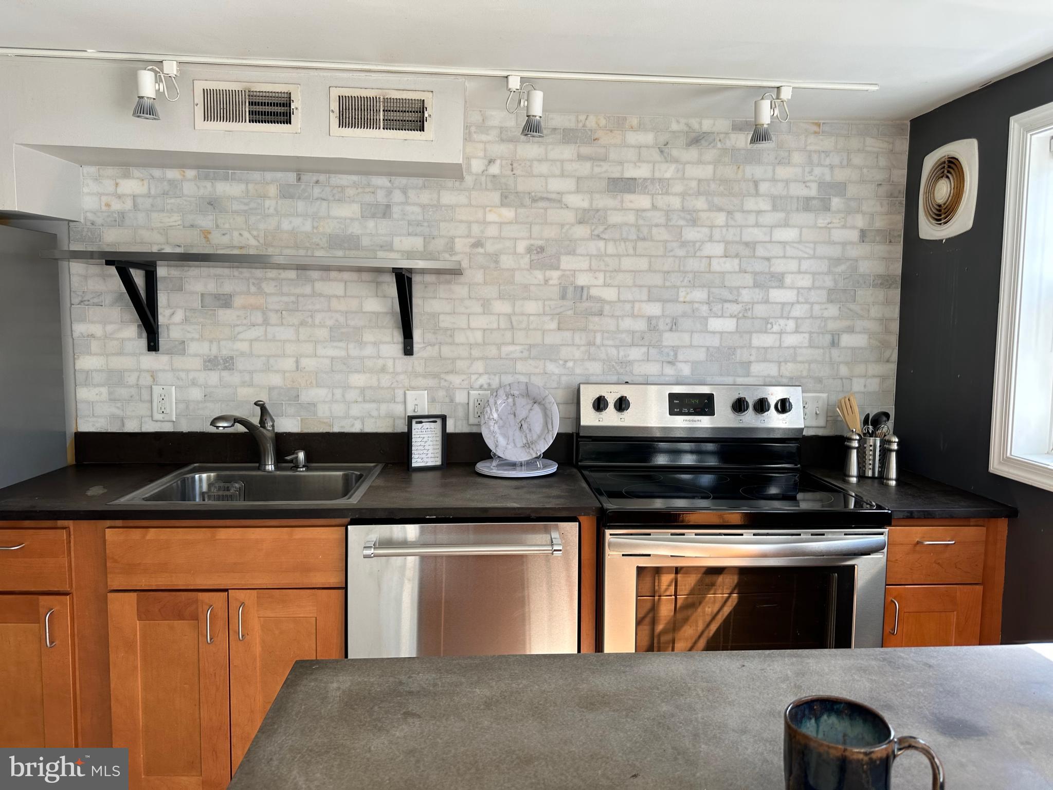 114 Riverside Terrace, Unit 6 Chestertown, MD 21620 - Photo 8 of 20 Kitchen