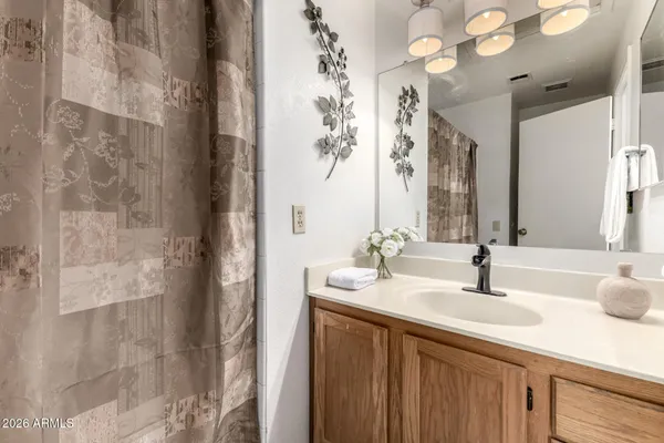 $249,000 | 2315 West Union Hills Drive, Unit 115, Phoenix, AZ 85027