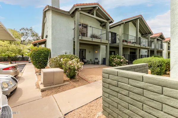 $249,000 | 2315 West Union Hills Drive, Unit 115, Phoenix, AZ 85027