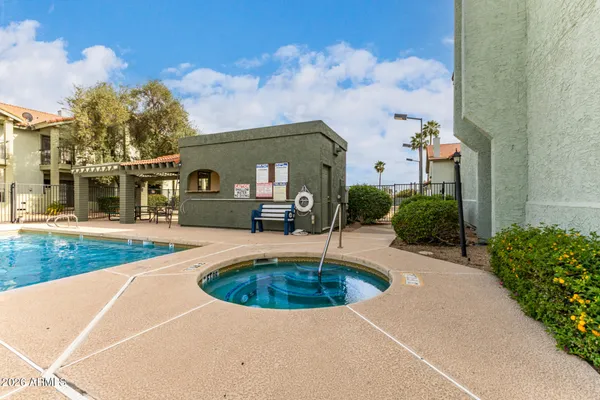 $249,000 | 2315 West Union Hills Drive, Unit 115, Phoenix, AZ 85027