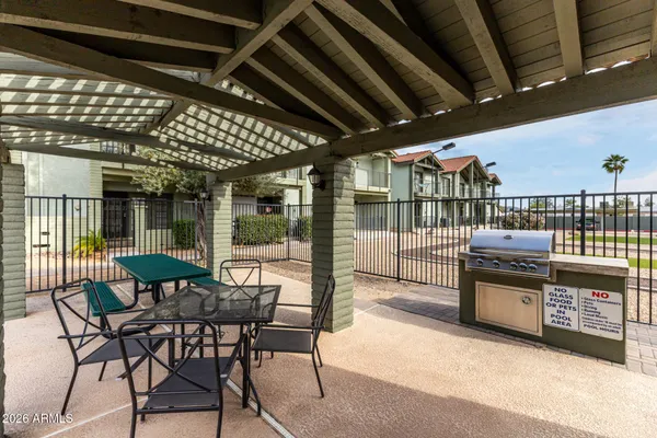 $249,000 | 2315 West Union Hills Drive, Unit 115, Phoenix, AZ 85027