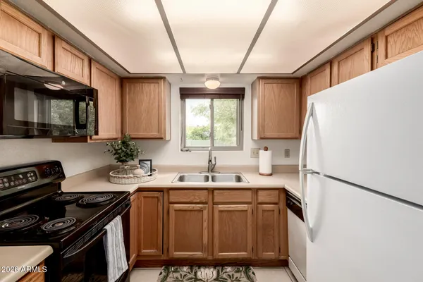 $249,000 | 2315 West Union Hills Drive, Unit 115, Phoenix, AZ 85027