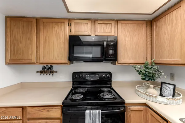 $249,000 | 2315 West Union Hills Drive, Unit 115, Phoenix, AZ 85027