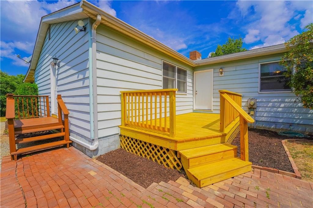 103 Cross Street Monaca, PA 15061 - Photo 5 of 48