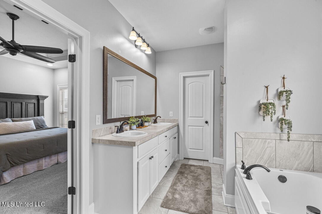 144 Western Ridge Circle Canton, MS 39046 - Photo 15 of 35 4955E79A-572C-40C9-8645-2EDC06B942C6_1_1